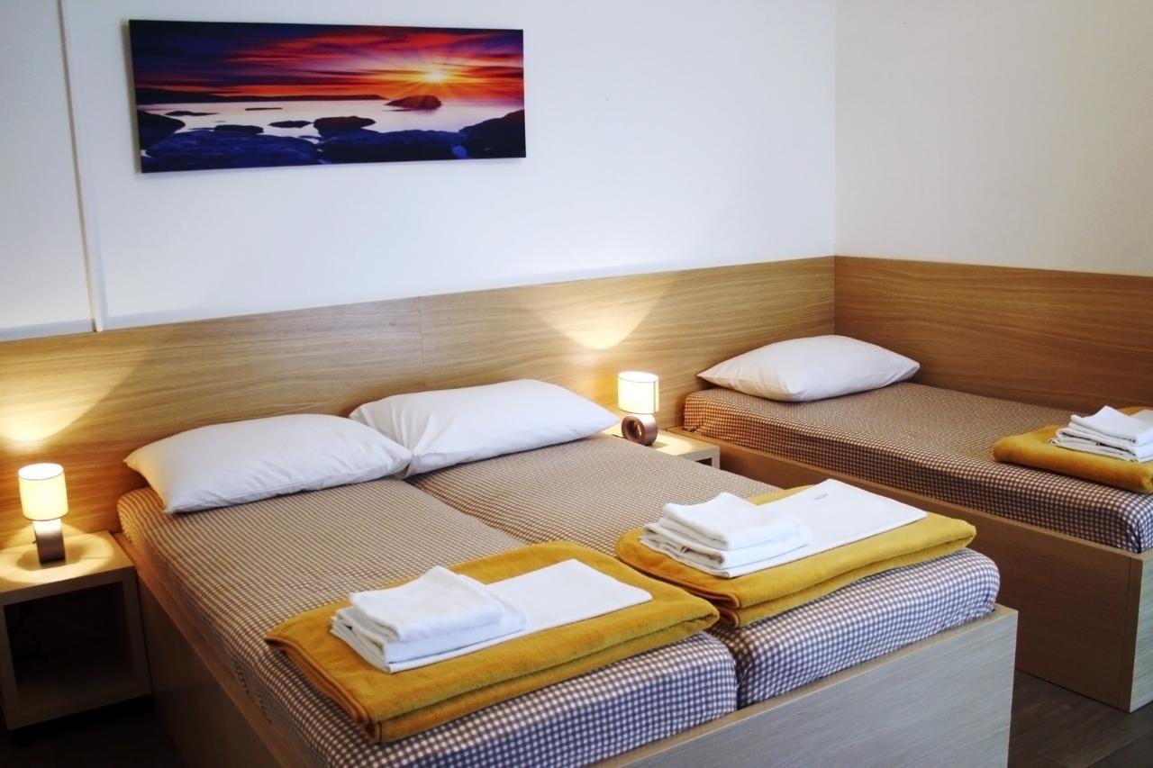 Rooms Fitea Osijek Exterior photo