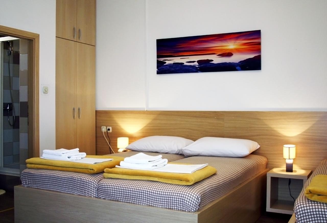 Rooms Fitea Osijek Exterior photo